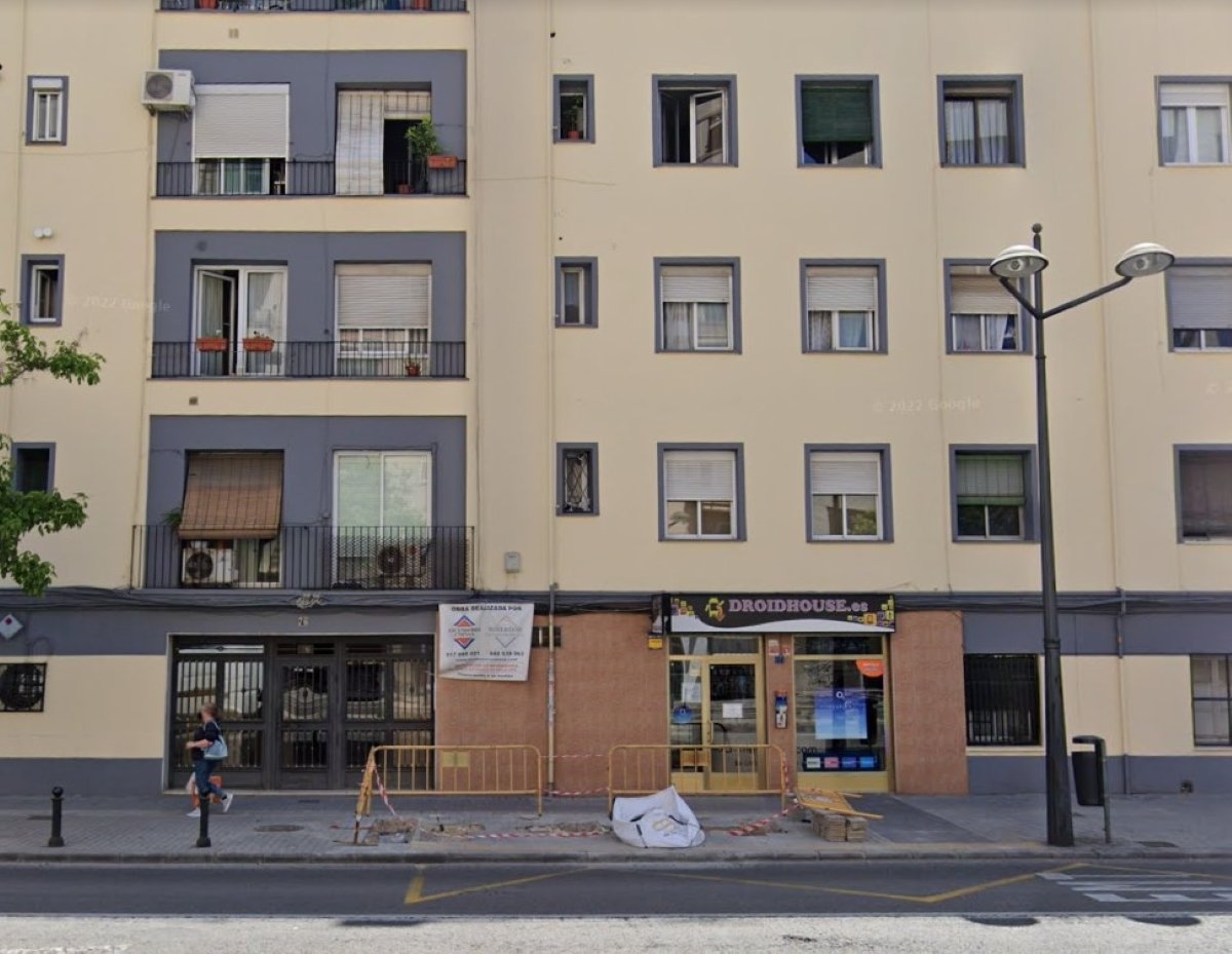 Bloc de pisos de València on ha aparegut l'home mort aquest dimarts