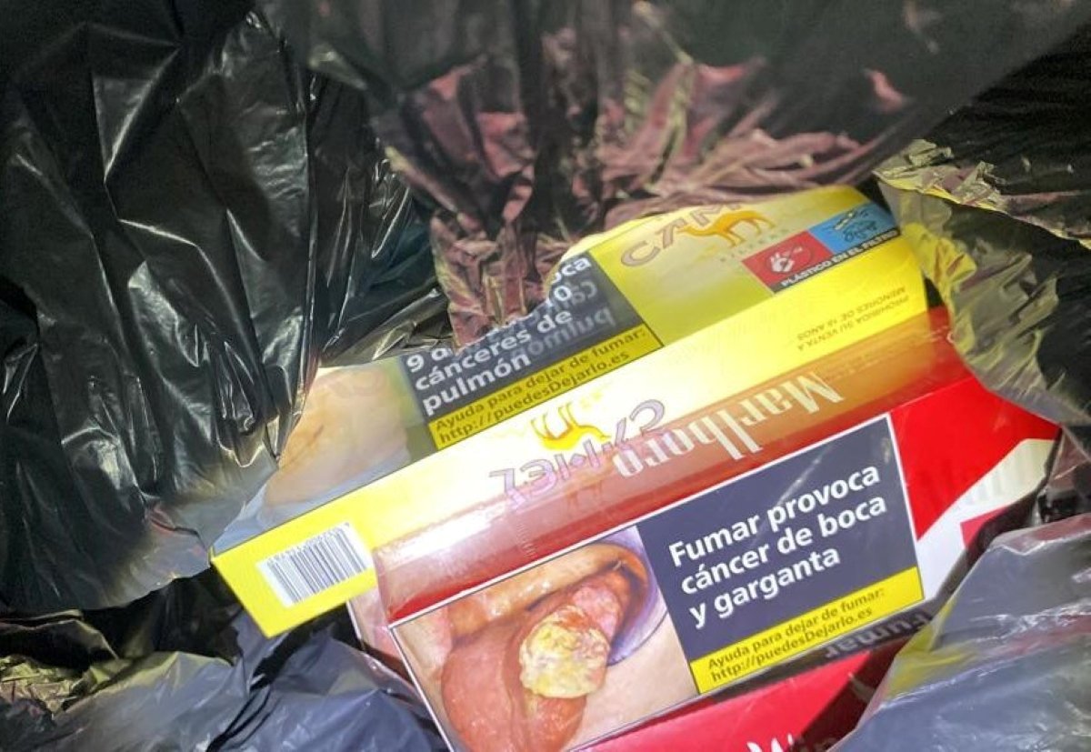 Tabaco y perfumes intervenidos por la Guardia Civil en el aeropuerto Josep Tarradellas Barcelona-El Prat / GUARDIA CIVIL Tabaco y perfumes intervenidos por la Guardia Civil en el aeropuerto Josep Tarradellas Barcelona-El Prat / GUARDIA CIVIL