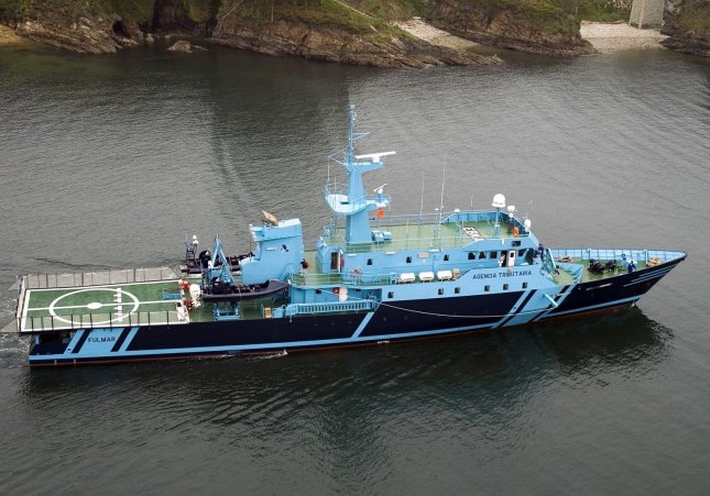 El 'Fulmar', el vaixell que ha abordat els dos velers a Canàries amb milers de quilos de cocaïna / SATLINK, EUROPA PRESS
