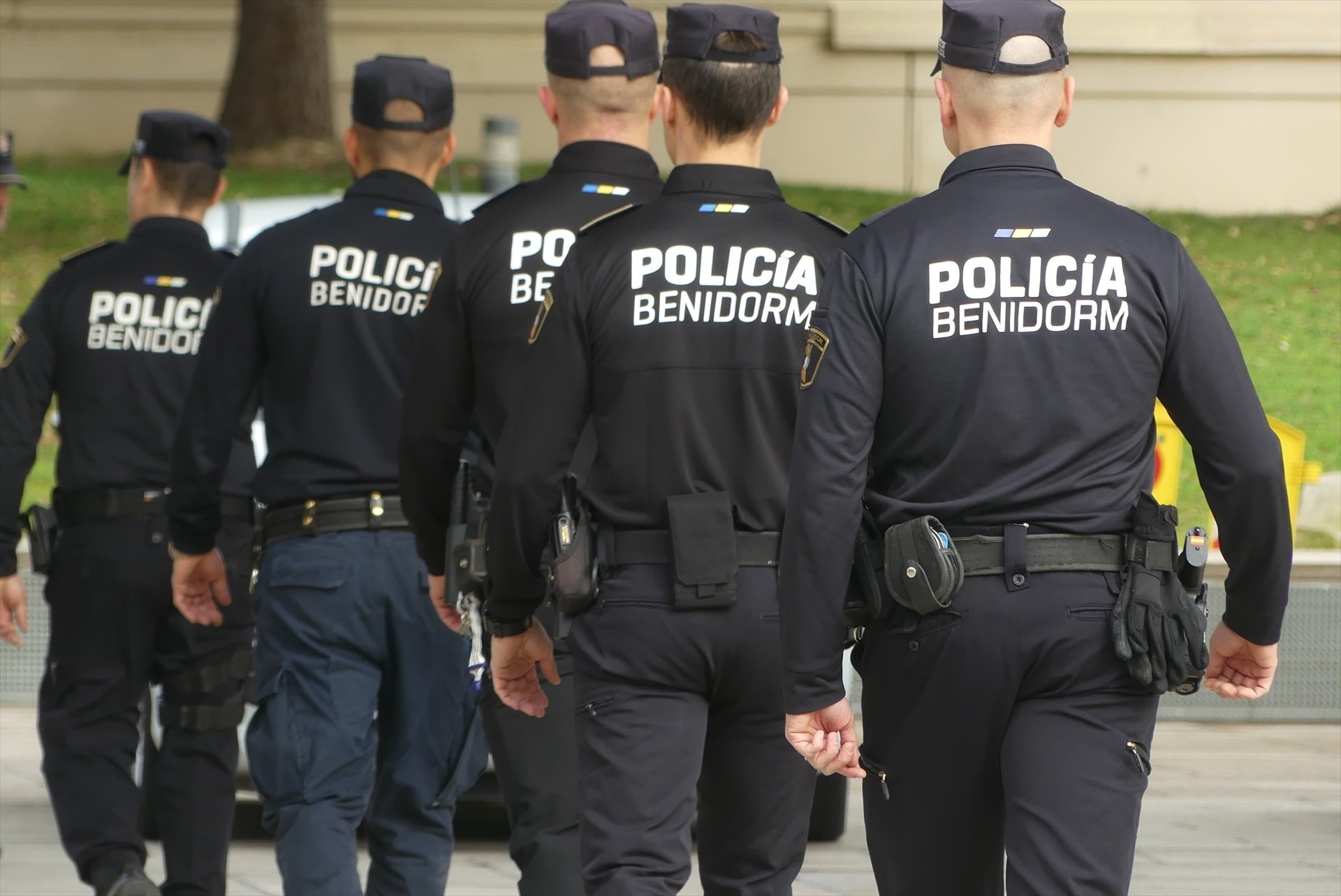 Agents de la Policia Local de Benidorm en una imatge d'arxiu / AJUNTAMENT DE BENIDORM