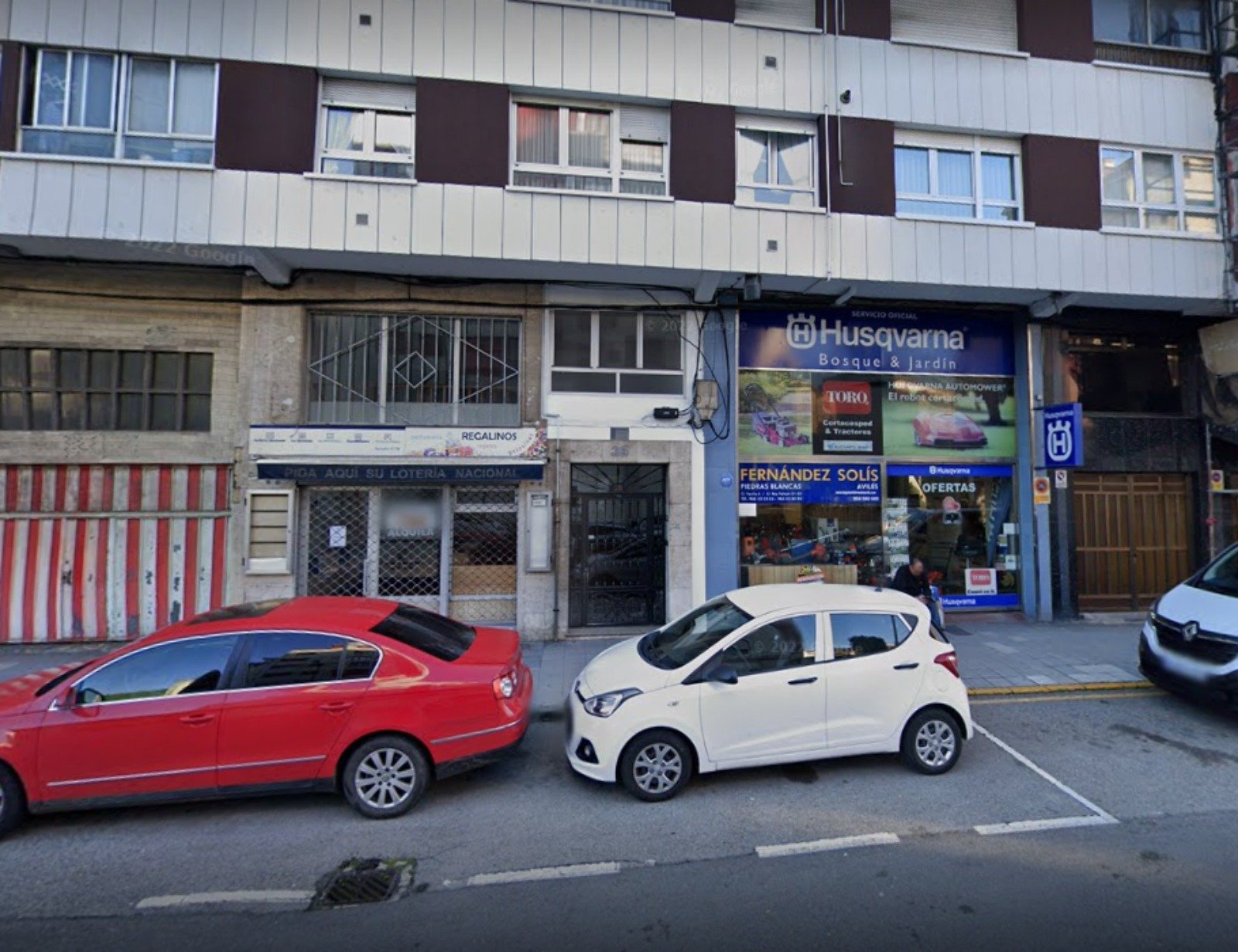 Pis d'Avilés d'on han caigut la dona i la seva filla / GOOGLE STREET VIEW