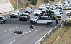 Imatge de l'accidente a l'A-2 a Sant Joan Despí / Àlex Recolons - ACN