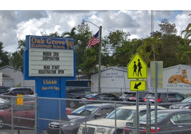 Oak Grove, l'escola propera on es va produir el tiroteig mortal