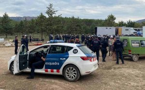 rave ivars desallotjament mossos