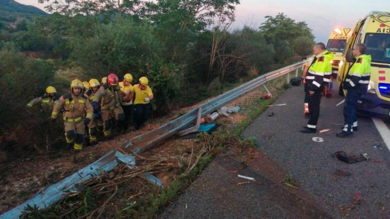 Un Camionero Borracho Casi Provoca Una Tragedia En La AP-7: Atraviesa ...