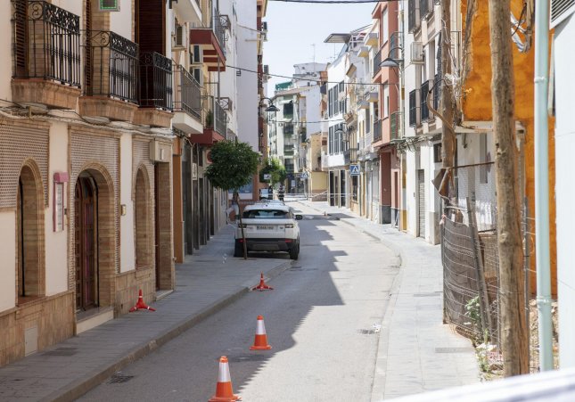  Expertos en balística barajan que la muerte del policía ocurrida ayer en Andújar (Jaén), en un suceso en el que también murió un hombre que agredió a los agentes, habría sido por un disparo fortuito de su compañero durante el forcejeo de éste sobre su ag