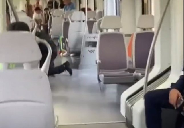 Moment de la detenció al tren / XXSS