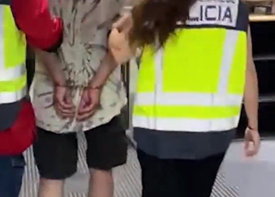 Capturado El Fugitivo Que Violó A Su Hijastra Durante 8 Años En Madrid VÍdeo