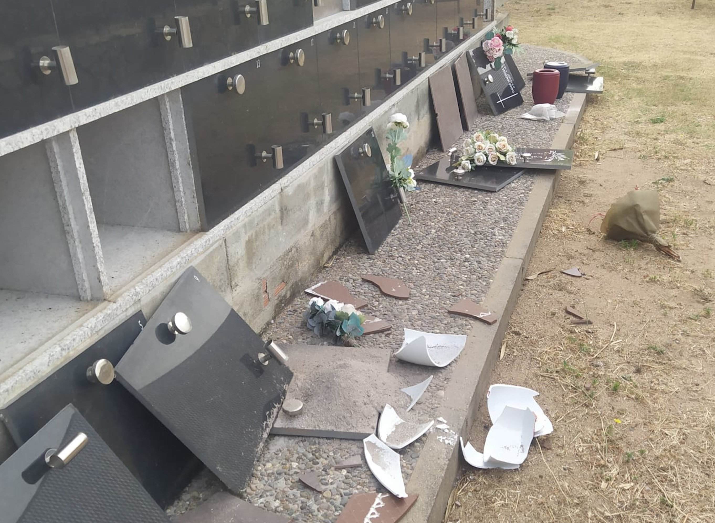 cementiri arbucies vandalisme