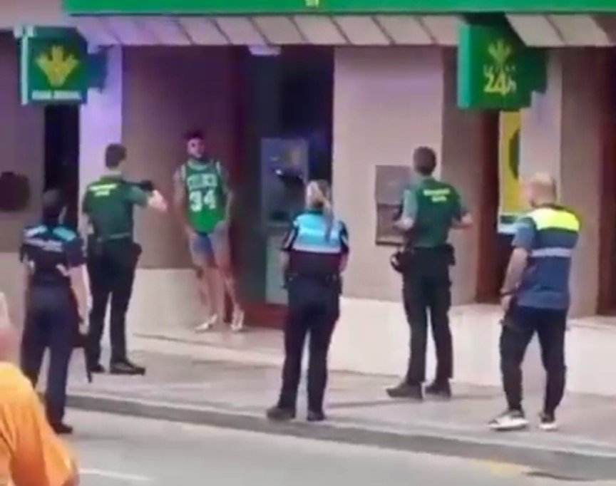 Agresión a un guardia civil por parte de un joven en Asturias