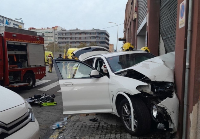 Cotxe estavellat hospitalet