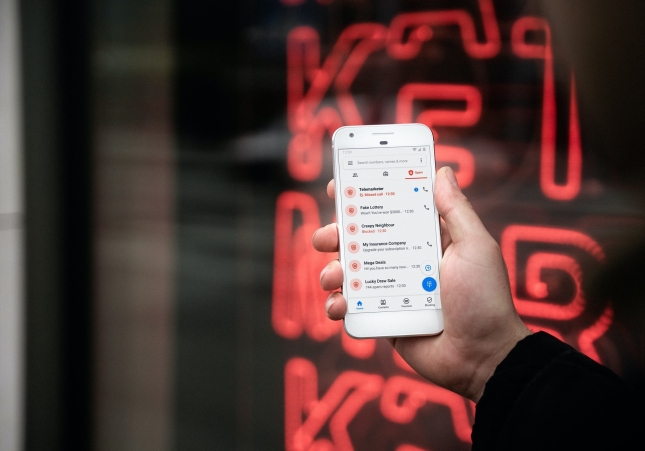 Spam en el móvil /Lindsey Lamont, unsplash