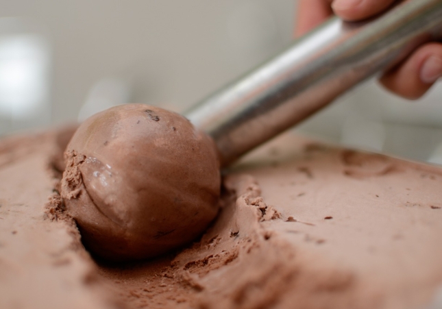 Un helado en una imagen de archivo / PIXABAY