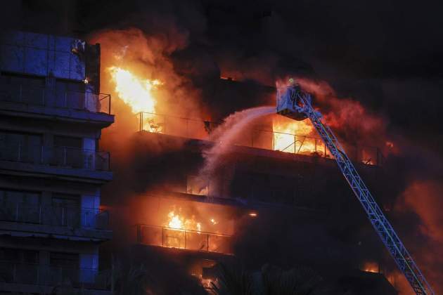 incendi edifici valencia foto manuel bruque efe