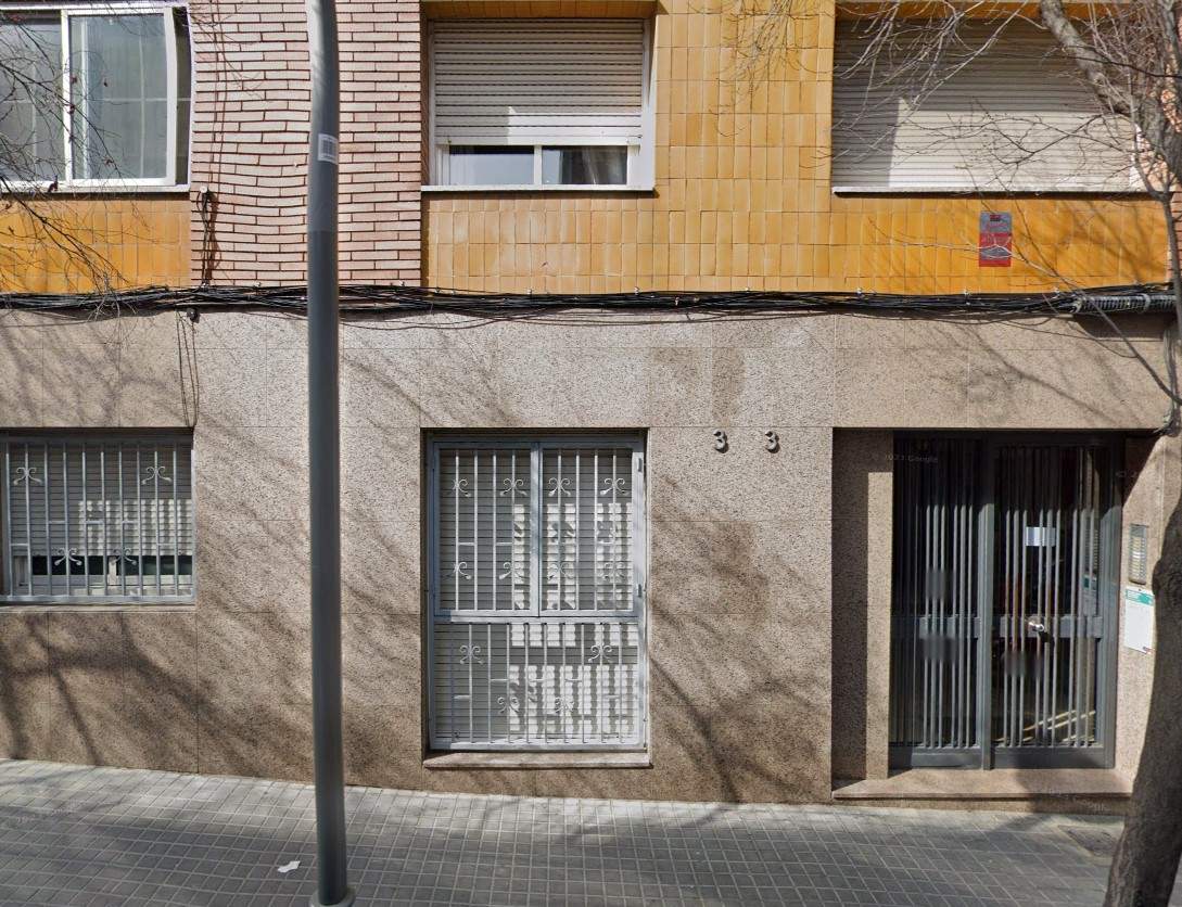Baixos carrer Foradada Barcelona Google Street View