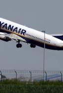 Un avión de Ryanair en una imagen de archivo /  Soeren Stache, dpa