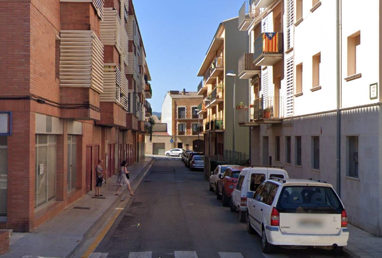 Carrer Josep Pla a la Bisbal d'Empordà Google Street View