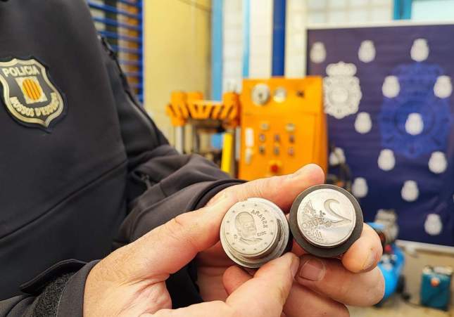 monedes de 2 euros falses