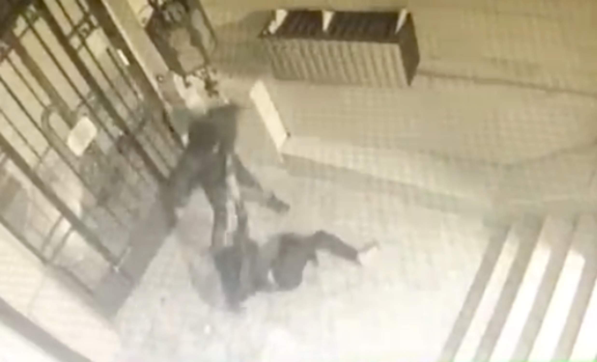Es disparen els robatoris violents a Manresa: detingut un lladre per un brutal atac a una noia en un portal