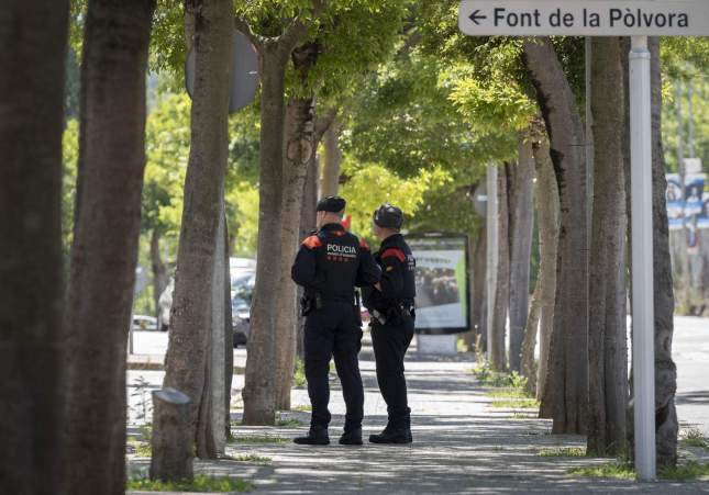 Reforços dels Mossos d'Esquadra al barri de la Font de la Pólvora de Girona / David Borrat 