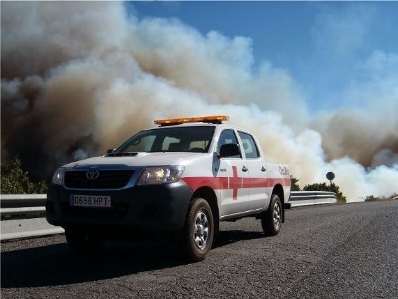 EuropaPress 2328291 Un cotxe de Creu Roja Espanyola de l'operatiu desplegat en l'incendi de Gran Canària EuropaPress 2328291 Un cotxe de Creu Roja Espanyola de l'operatiu desplegat en l'incendi de Gran Canària