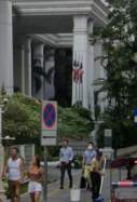 Hotel lujo Bangkok cadáveres Google Street View