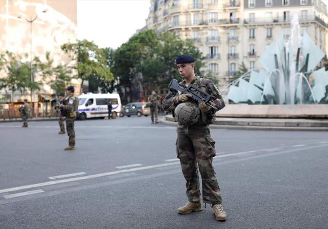 Soldados de la opración Sentinel en París / Ian Langsdon, AFP, dpa, Europa Press