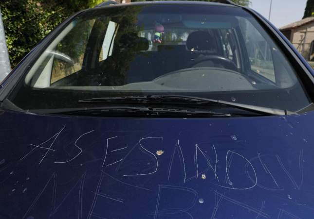  En la imagen, coche del padre del autor confeso del crimen / Chema Moya, EFE