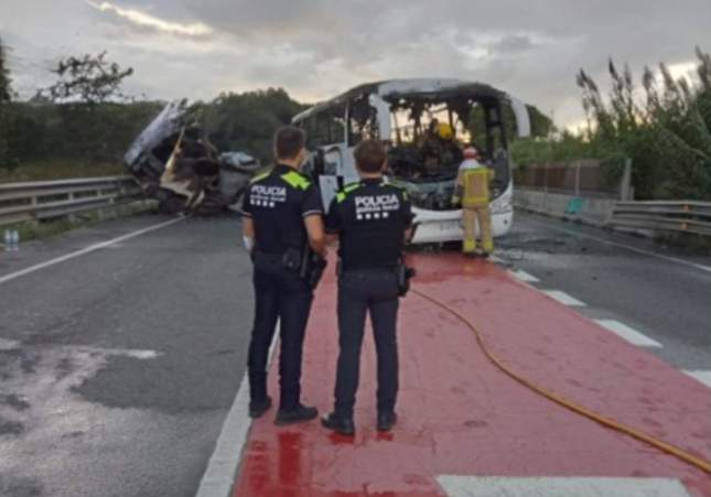 accidente tordera autobús quemado