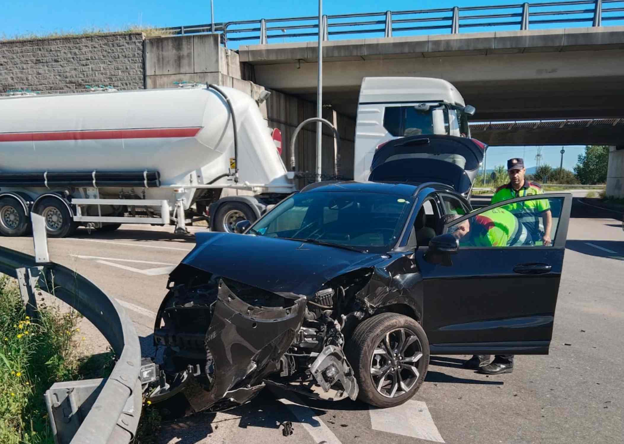 accident cotxe robat riudellots