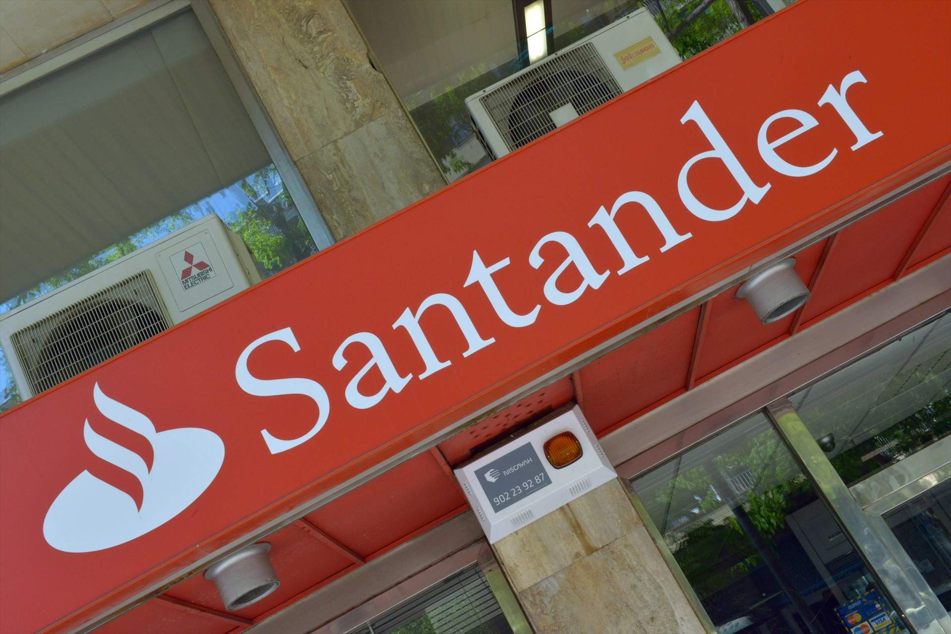 EuropaPress 3435671 filed 30 april 2013 spain barcelona the logo of the spanish bank santander