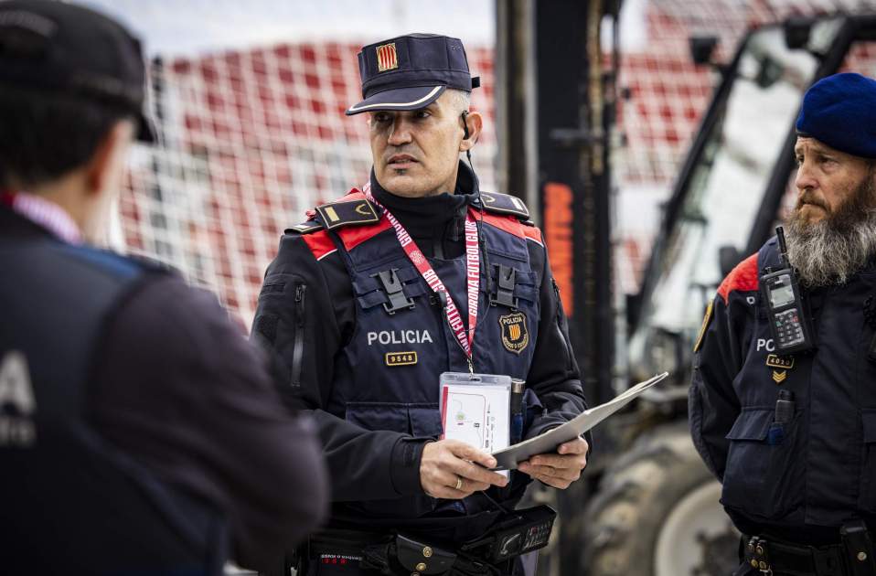 Dispositiu Mossos Esquadra partit xampions futbol girona liverpool09