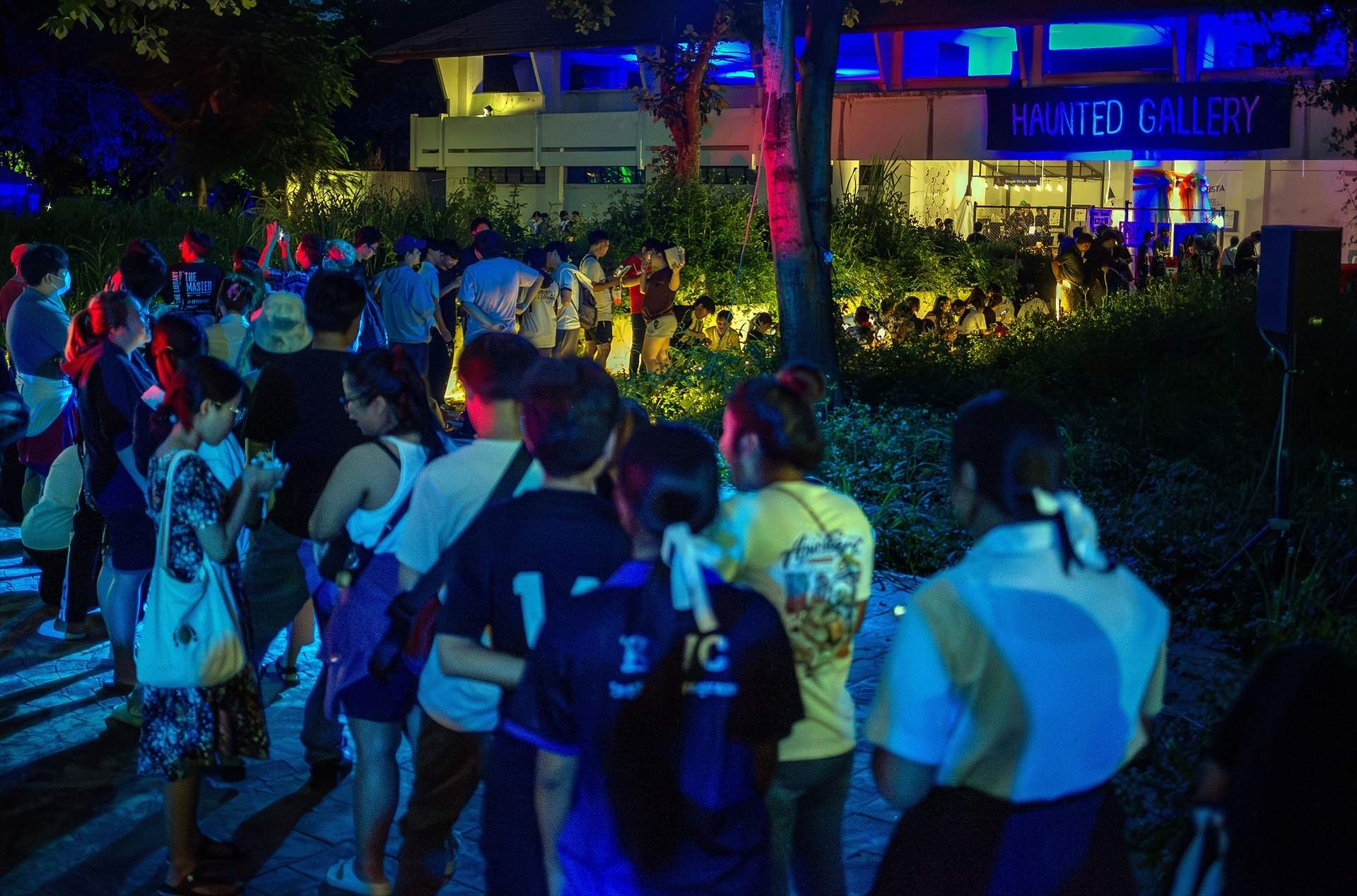 EuropaPress 6405846 august 29 2024 chiang mai thailand visitors are lining up to enter the