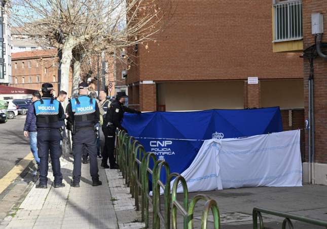 Efectius policials al lloc del crim a Palència / Almudena Álvarez, EFE