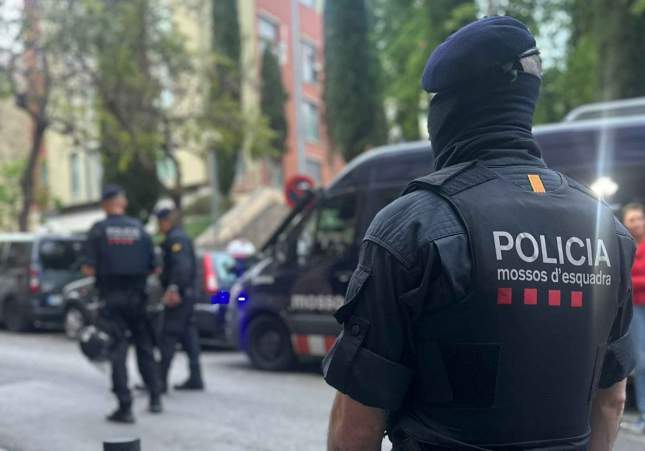 mossos kanpai mossos kanpai