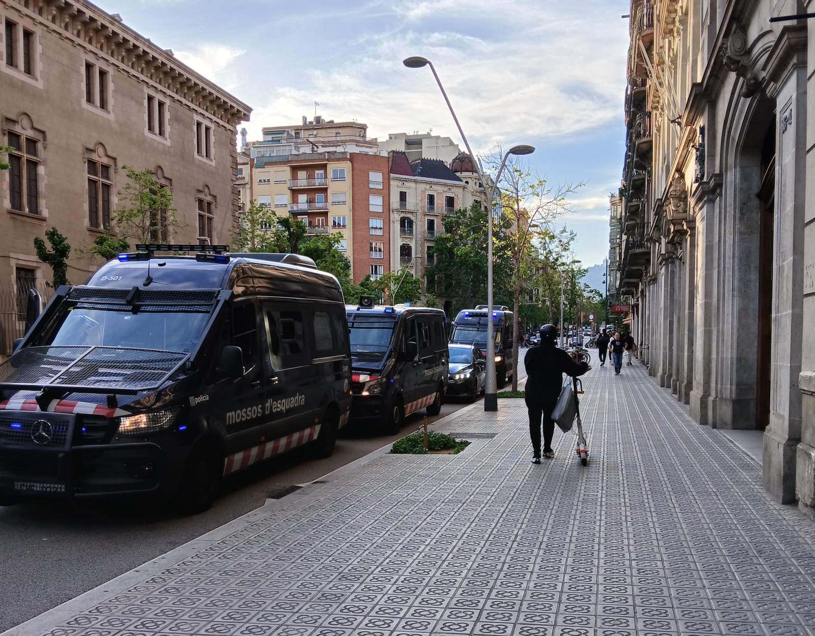 fals propietari barcelona (2)