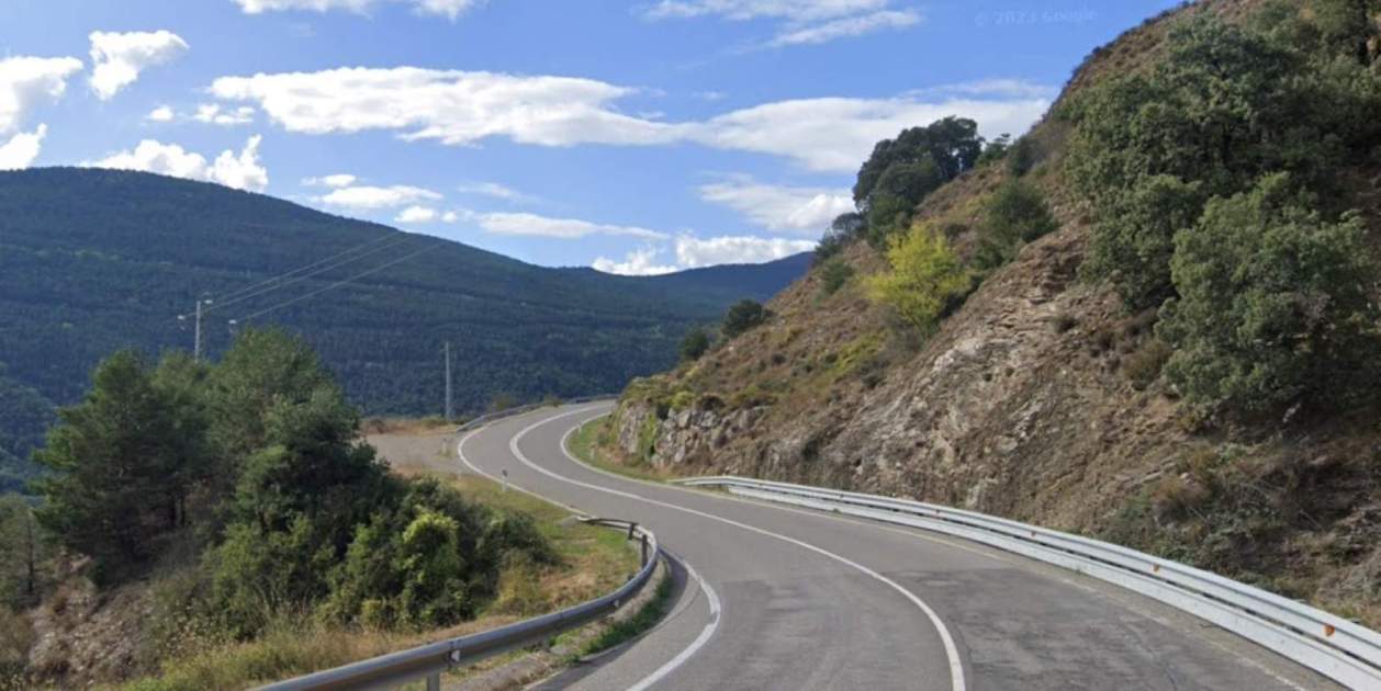 Muere el conductor de un todoterreno en un accidente en la N-260 en ...