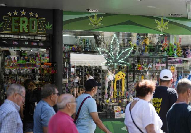 botiga cannabis cannabiques barcelona foto alejandro garcia efe 3