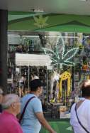 botiga cannabis cannabiques barcelona foto alejandro garcia efe 3
