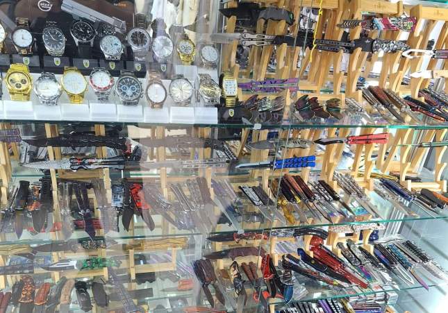 Armas blancas intervingudes Lloret de Mar Ajuntament Armas blancas intervingudes Lloret de Mar Ajuntament