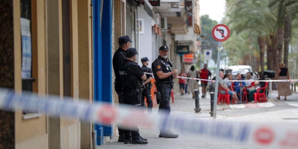 Detienen a un hombre por matar a su mujer y a su bebé en un pueblo de ...