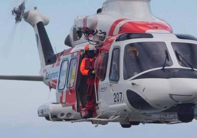 helicopter salvamenrt maritim helicopter salvamenrt maritim