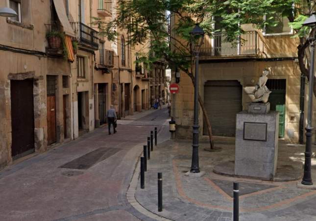 Plaza de les Escudelles Valls Google Street View