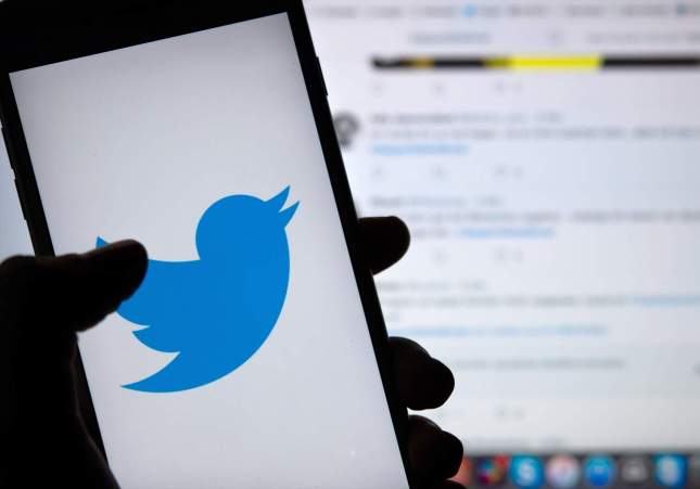 EuropaPress 3077363 filed 23 april 2019 berlin person holds phone displaying the logo of the