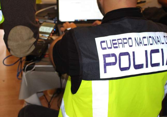 EuropaPress 4790928 nota prensa fotografia policia nacional detiene hombre estafar varias