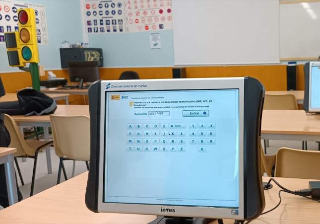 EuropaPress 5076915 ayuntamiento va adquirir 25 equipos informaticos pantallas tactiles valor