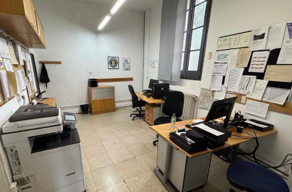 Instalaciones de la policía, sin estar habilitadas