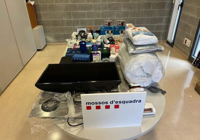 Objectes robats de la furgoneta a Martorell   Mossos d'Esquadra