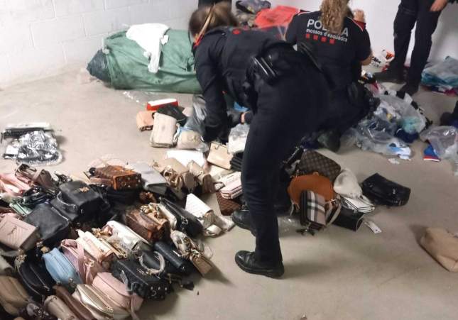 top manta costa daurada 1 top manta costa daurada 1