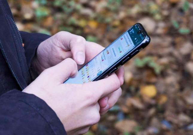 mobil whatsapp pixabay